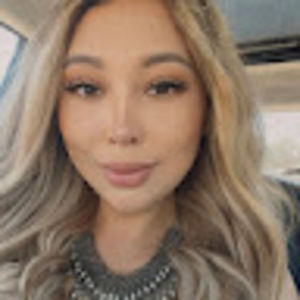 Meet your Posher, Janeth